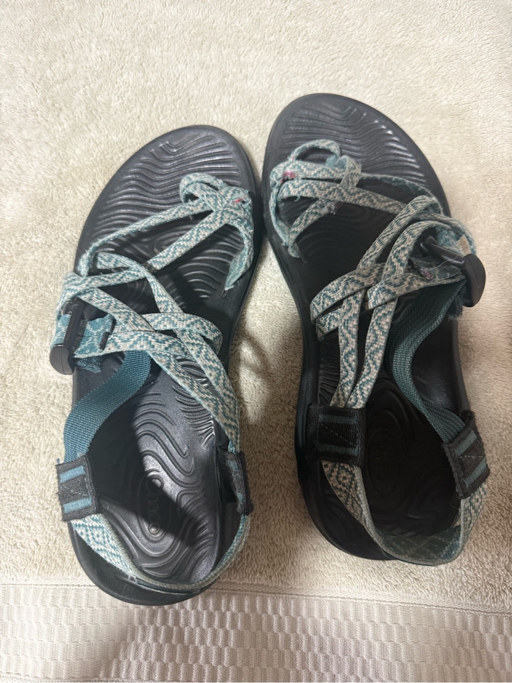 Women's Teal Patterned Chacos